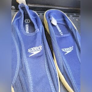 Speedo Navy and Beige Water Shoes Size 7
